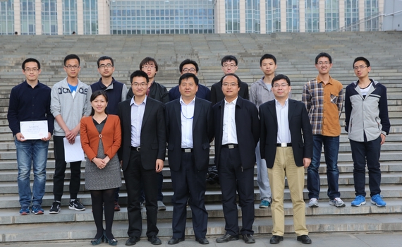 ��˹��--ȫ�����ݻ�����Ϸƽ̨