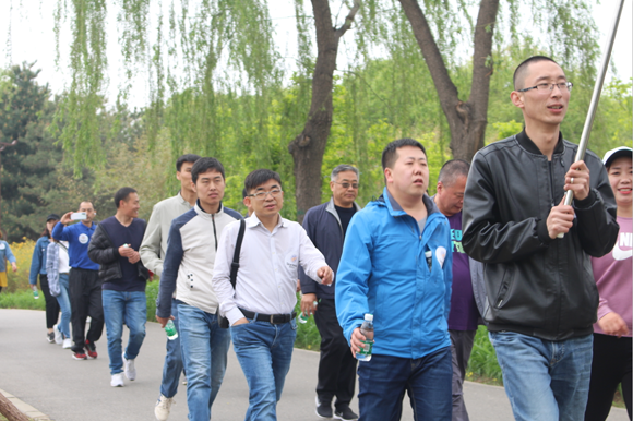 ��˹��--ȫ�����ݻ�����Ϸƽ̨