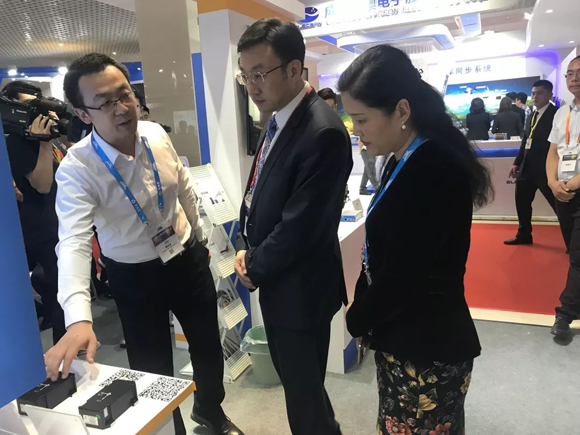 ��˹��--ȫ�����ݻ�����Ϸƽ̨