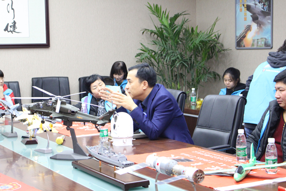 ��˹��--ȫ�����ݻ�����Ϸƽ̨